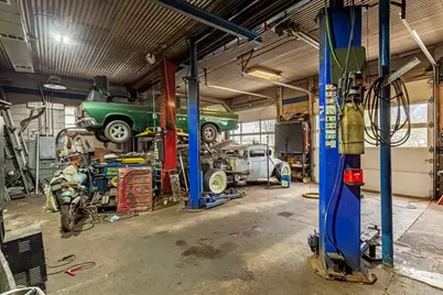 8418 Joliet Road, McCook, IL 60525 - Photo 10