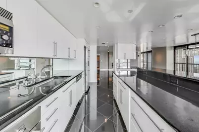 [Address not provided], Chicago, IL 60611 - Photo 10