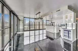 [Address not provided], Chicago, IL 60611 - Photo 6