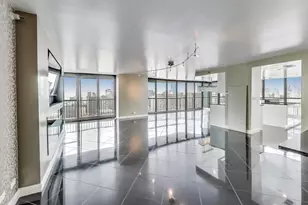 [Address not provided], Chicago, IL 60611 - Photo 2
