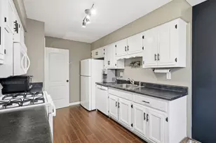 753 Bon Terre Rd, New Lenox, IL 60451 - Photo 10