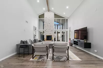 581 Hill Street, Highland Park, IL 60035 - Photo 2