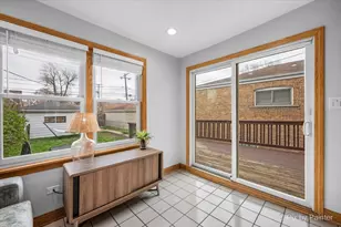 3835 Oak Park Ave, Berwyn, IL 60402 - Photo 10