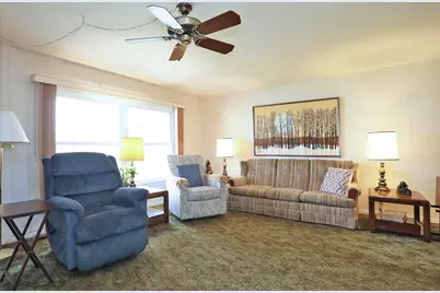 65 Lonsdale Road, Elk Grove Village, IL 60007 - Photo 2