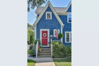 702 E Illinois Street, Wheaton, IL 60187 - Photo 1