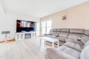 579 Rebecca Ln, Bolingbrook, IL 60440 - Photo 12