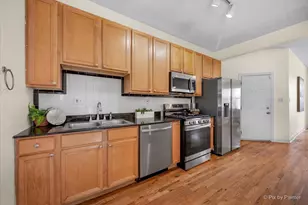 1157 E 61st St, Chicago, IL 60637 - Photo 8