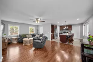 26 Cross St, Bristol, IL 60512 - Photo 4
