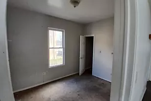 7804 S Ellis Ave, Chicago, IL 60619 - Photo 12