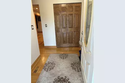 [Address not provided], Hoffman Estates, IL 60192 - Photo 4