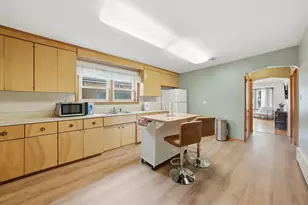 5748 S Kenneth Ave, Chicago, IL 60629 - Photo 4