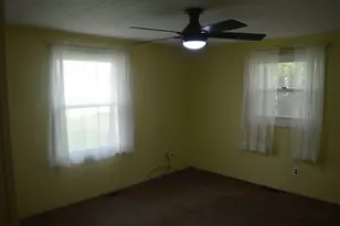 460 E Hill St, Tiskilwa, IL 61368 - Photo 16