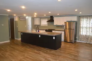 460 E Hill St, Tiskilwa, IL 61368 - Photo 6