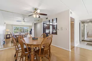 10221 S Komensky Ave, Oak Lawn, IL 60453 - Photo 8
