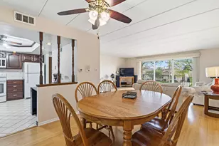 10221 S Komensky Ave, Oak Lawn, IL 60453 - Photo 6
