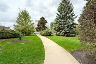 650 Murray Ln, Des Plaines, IL 60016 - Photo 28