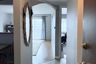 650 Murray Ln, Des Plaines, IL 60016 - Photo 8