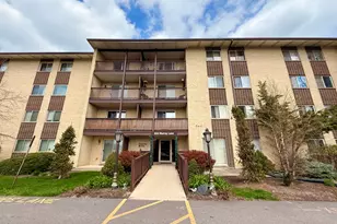 650 Murray Ln, Des Plaines, IL 60016 - Photo 2