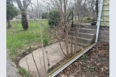 10802 W York House Road, Beach Park, IL 60087 - Photo 6