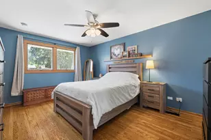 1015 E Lowden Ave, Wheaton, IL 60189 - Photo 10