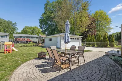 1015 E Lowden Avenue, Wheaton, IL 60189 - Photo 20