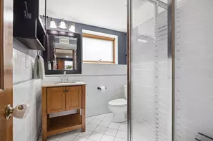 1015 E Lowden Ave, Wheaton, IL 60189 - Photo 16