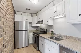 802 W George St, Chicago, IL 60657 - Photo 6