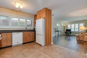 1148 Fulton Dr, Streamwood, IL 60107 - Photo 8