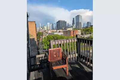 1321 W Grand Avenue #4R, Chicago, IL 60642 - Photo 8