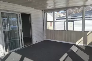 1424 N 14th St, Dekalb, IL 60115 - Photo 16