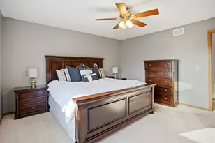 148 Beaver Creek Dr, Bolingbrook, IL 60490 - Photo 20