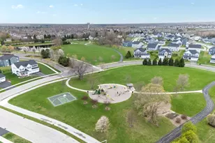 12404 S Blue Water Pkwy, Plainfield, IL 60585 - Photo 36