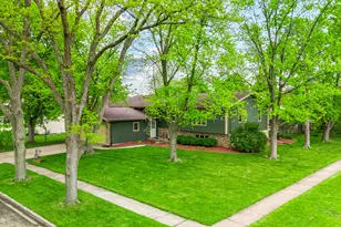 122 Mattek Ave, Dekalb, IL 60115 - Photo 4