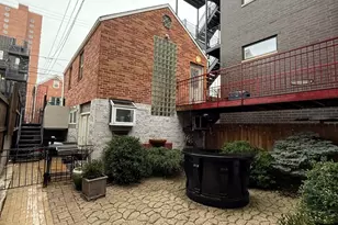 1423 W Walton St, Chicago, IL 60642 - Photo 20