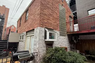 1423 W Walton St, Chicago, IL 60642 - Photo 2