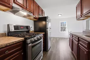 216 Eagle Ct, Bolingbrook, IL 60440 - Photo 10