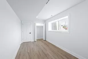 718 E 152nd St, Phoenix, IL 60426 - Photo 12