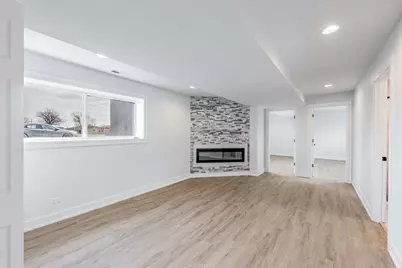 718 E 152nd Street, Phoenix, IL 60426 - Photo 10