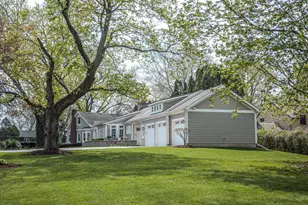1601 Kaneville Rd, Geneva, IL 60134 - Photo 2