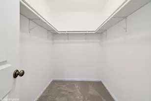 184 Brook Ln, Vernon Hills, IL 60061 - Photo 8