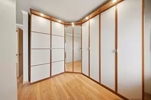 688 S Shannon Dr, Romeoville, IL 60446 - Photo 14