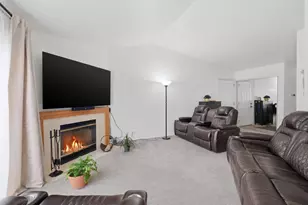 1606 Pennsbury Ct, Wheeling, IL 60090 - Photo 10