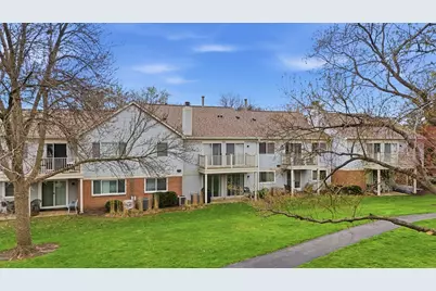 1606 Pennsbury Court #C2, Wheeling, IL 60090 - Photo 2