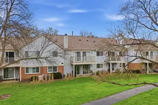 1606 Pennsbury Ct, Wheeling, IL 60090 - Photo 2