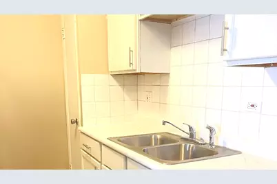 1035 Higgins Quarters Drive #4-205, Hoffman Estates, IL 60194 - Photo 8