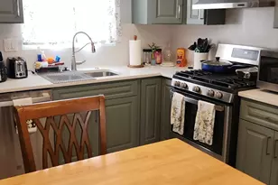 531 Redwood Rd, Bolingbrook, IL 60440 - Photo 6