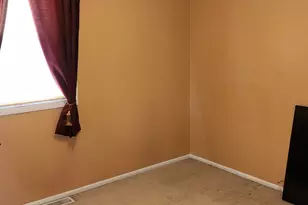 531 Redwood Rd, Bolingbrook, IL 60440 - Photo 14