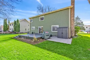 1097 Amberwood Dr, Crystal Lake, IL 60014 - Photo 38