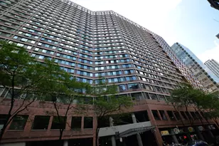 211 E Ohio St, Chicago, IL 60611 - Photo 2