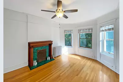 1934 W Grace Street #2, Chicago, IL 60613 - Photo 4